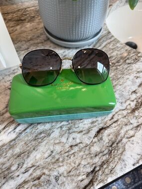 Kate Spade Carlisa sunglasses